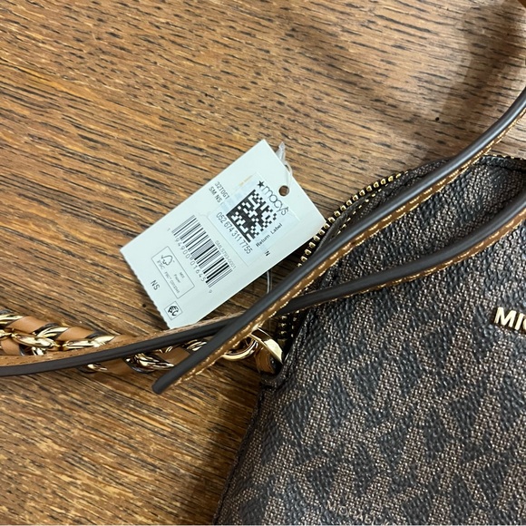MICHAEL KORS Small Logo Smartphone Crossbody Bag - Picture 14 of 15